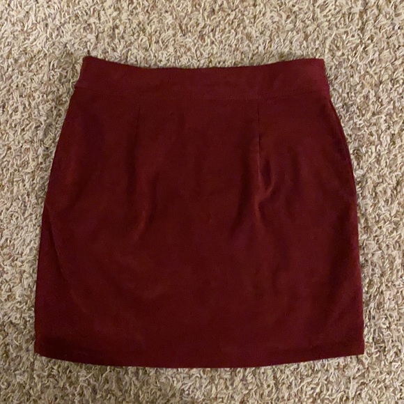 Kendall + Kylie - Suede Red Skirt - Picture 4 of 4